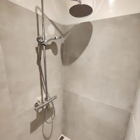 Apartament Jp 2 - Faelles Kokken Og Bad